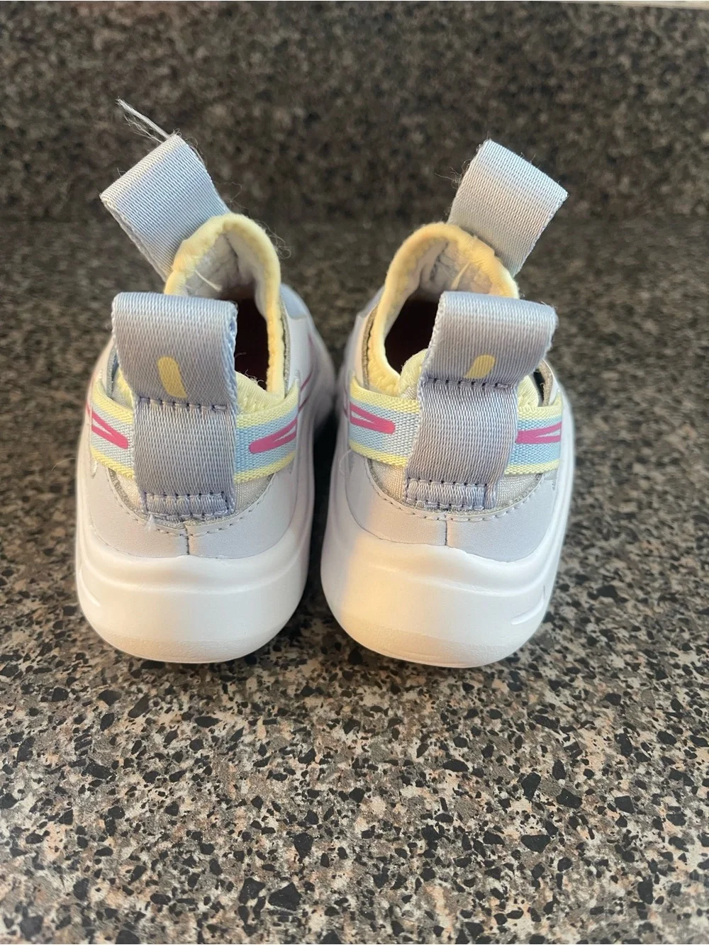 KIDS Nike Flex Running Shoes - Size 5C